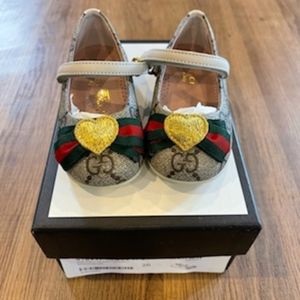 Infant girl Gucci shoes